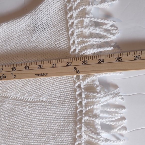 Per Se by Carlisle Fringed Short Sleeve Sweater - Picture 10 of 11